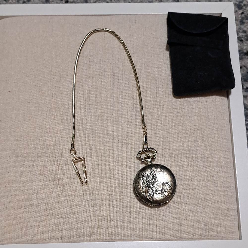 Elegant Gold Pocket Watch